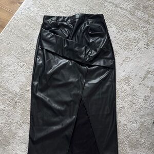 Commense Black Faux Leather Pencil Skirt